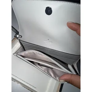 Kate Spade‎ Glimmer Boxed Medium Flap Wristlet Silver Wallet KE447 NWT $199 MSRP thumbnail 4