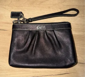 COACH Corner Zip Wristlet Signature Leather‎ Handbag Small - Black S thumbnail 1