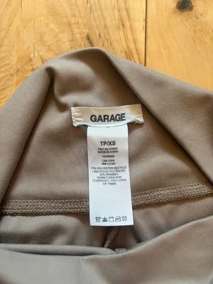 Garage Taupe Brown High Waisted Active Biker Shorts 7" Inseam XS thumbnail 2