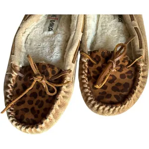 Womens Buckle Minnetonka Leopard Sally Moccasin Leather Slippers - Sz 7 thumbnail 4