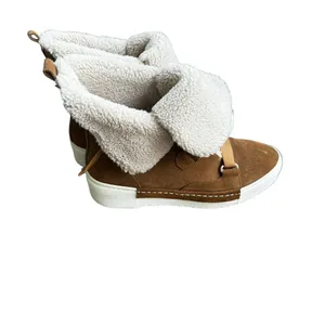 CECELIA NEW YORK Julie Wedge Sneaker Boots in honey 7.5 thumbnail 3