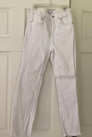 ZARA White Flare Jeans Cropped thumbnail 1