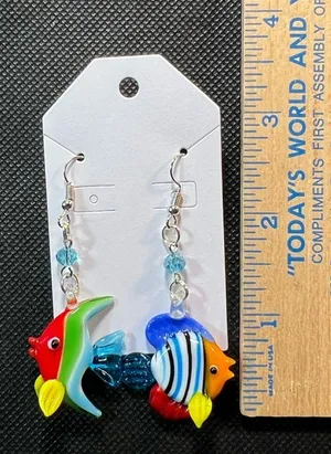 Glass Tropical Fish Blue Beaded Dangle Pierced Earrings New thumbnail 1