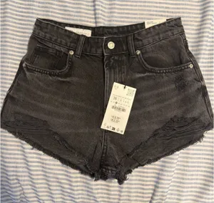 ZARA High-Rise Curved Shorts thumbnail 1