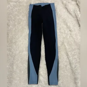 Lululemon Athletica Get Going Train Tight 28" leggings size 6 thumbnail 6