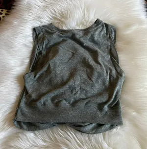 Free People Movement Women Top Undertow Front Twist Crewneck Sleeveless Gray thumbnail 4