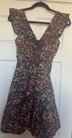 Abercrombie Dress Mini Floral Black thumbnail 1