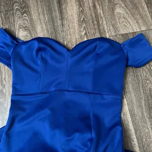 Formal dress (Size M) Size M thumbnail 4