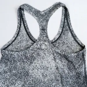 Lululemon Cool Racerback II Tank Women Size 4 Luon‎ Spray Jacquard White Black thumbnail 3