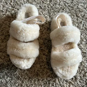 L.A.M.B. Kids Plush Slide Sandals in Cream thumbnail 1