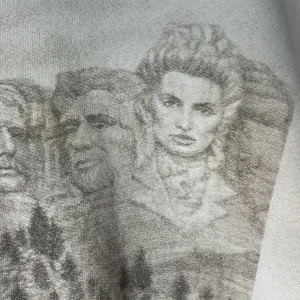 Vtg 90s Girl Power Feminist Mount Rushmore Graphic Sweatshirt - Size M ! thumbnail 3