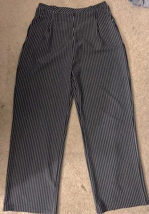 Black and White Striped Pants Size L thumbnail 1