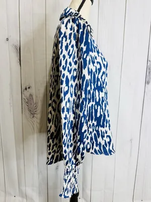 Entro Abstract Button Down Satin Top Smocked Cuff Ruffle Sz L Blue Ivory NWOT thumbnail 8
