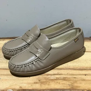 SAS 7W Timeless Mocha Leather Office Work‎ Teacher Comfy Everyday Fall Loafers thumbnail 2