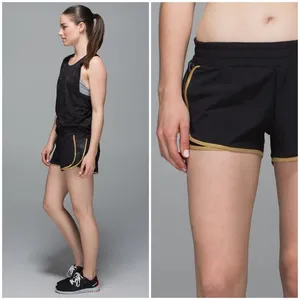 Lululemon Super Squad Short Black Gold Size 6 Run Gym 3" Gym Run Walk thumbnail 2