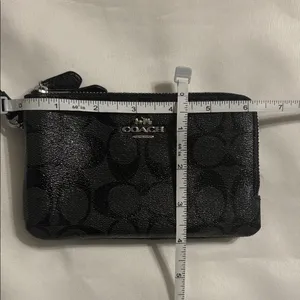 Coach Double Corner Zip Signature Wristlet Black EUC thumbnail 7