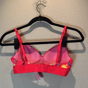 Victoria’s Secret PINK 32A Wear Everywhere Lightly Lined Bra thumbnail 4