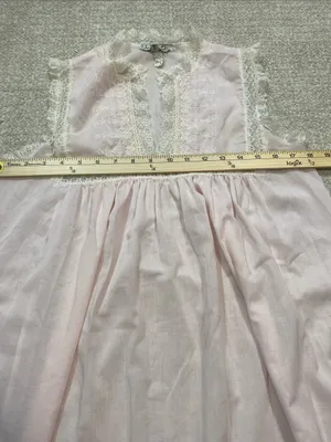 Vintage Christian Dior Lingerie Pink Lace Coquette Long Nightgown 70s 80s Size S thumbnail 11