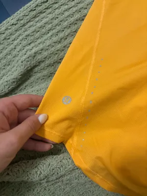 Lululemon Top thumbnail 2