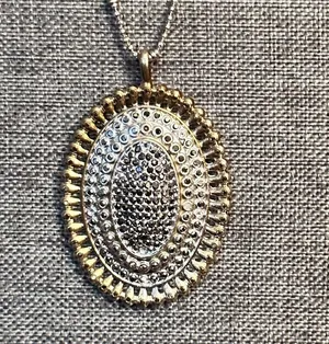 Lucky Brand medallion pendant necklace thumbnail 3