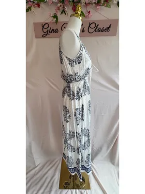 Women's White and Blue Floral Print Sleeveless Maxi Dress, Size Large thumbnail 4