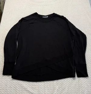 Athleta Womens Black Tulip Hem Raglan Sleeve Modal Sweatshirt Large L 4602 thumbnail 1