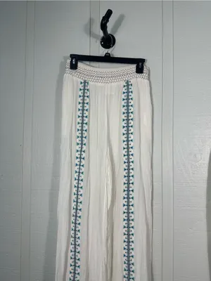 Goa White Wide Leg White Pants Size Medium EUC thumbnail 3