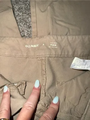 Old Navy Women's Tan Straight-Leg Pants thumbnail 4