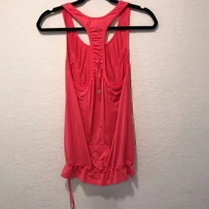 *30off3*‎ NWOT. Lululemon workout coral top thumbnail 7