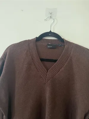 ASOS Chocolate Brown Oversized V Neck Knit Sweater Medium Fall Cozy Earthy thumbnail 3