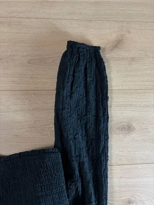 American Eagle Black Long Sleeve Smocked Crop Top Medium thumbnail 4