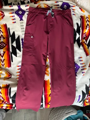 FIGS Cade Cargo Scrub Pants thumbnail 2