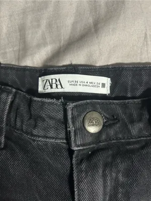 Zara Black Frayed Hem High-Rise Denim Shorts Size 4 thumbnail 2