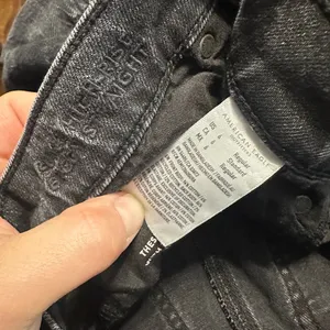 American Eagle distressed black super hi-rise baggy Straight 6 jeans thumbnail 2