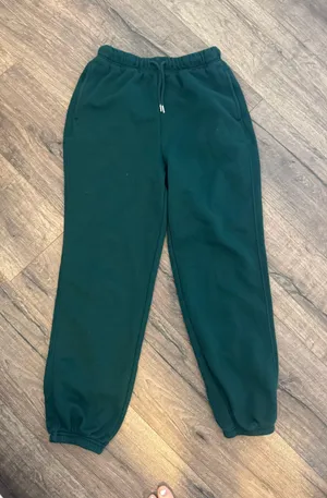 Old Navy Sweatpants thumbnail 1