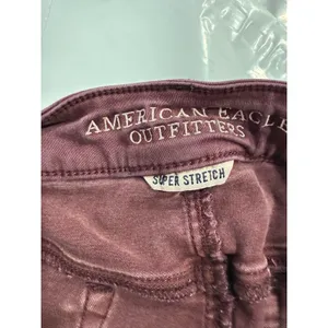 American Eagle Shorts Womens Size 14 Super Stretch Raw Hem Plum‎ Purple thumbnail 3