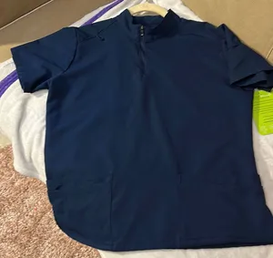 Ladies Navy Blue scrub top NWT SZ L thumbnail 1