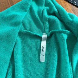 Bella D Faux Wrap Top Large Green Sleeveless Knit Sweater Y2K Siren 90s Romcom thumbnail 4