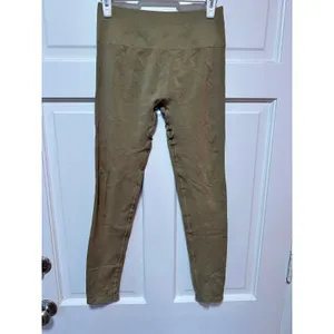 Alphalete Amplify Legging Not Gold Size Large thumbnail 3