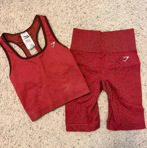 Gymshark Adapt Animal Seamless Set thumbnail 1
