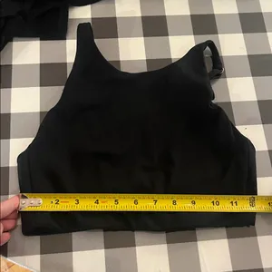 Girlfriend Collective Women’s Strappy Sports Bra Size Small thumbnail 8