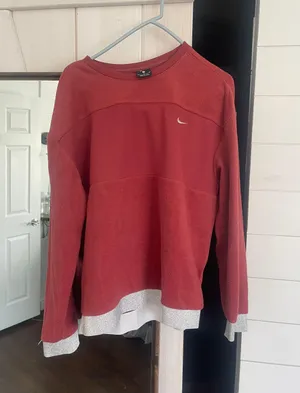 Crew Neck thumbnail 1