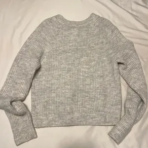 GAP Soft Gray Cardigan thumbnail 2
