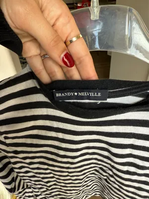 Brandy Melville Top thumbnail 3