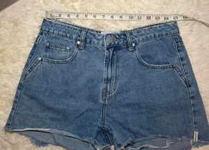 One Teaspoon Denim Shorts Size 29 NWOT thumbnail 1