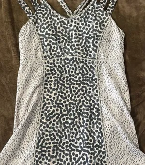 Lululemon Tank thumbnail 1