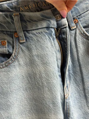 American Eagle Curvy ’90s Bootcut Slit‎ Hem Denim Jeans Light Minimalist AE Chic thumbnail 8