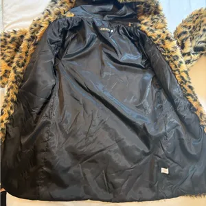 Leopard Print Faux Fur Hooded Coat – Women’s Small – Statement Winter Jacket thumbnail 5
