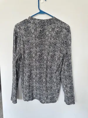 Talbots Black White Animal Print Dressy Knit Top Pullover L thumbnail 4