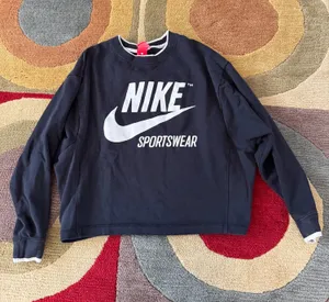Nike Sportswear Archive Crew Sweatshirt Crewneck Women’s Size Small thumbnail 1